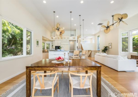 120 Kuine Place,Honolulu,Hawaii,96816,4 Bedrooms Bedrooms,3 BathroomsBathrooms,Single family,Kuine,18179262