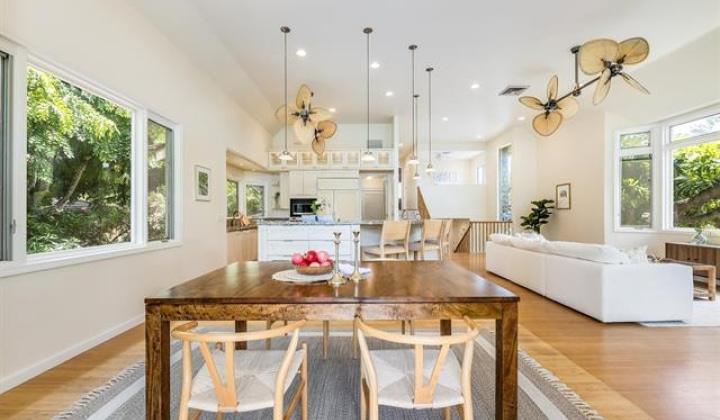 120 Kuine Place,Honolulu,Hawaii,96816,4 Bedrooms Bedrooms,3 BathroomsBathrooms,Single family,Kuine,18179262