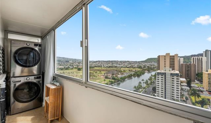 2421 Ala Wai Boulevard,Honolulu,Hawaii,96815,3 ベッドルーム ベッドルーム,2 バスルームバスルーム,コンド / タウンハウス,Ala Wai,20,18628965