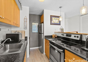 320 Liliuokalani Avenue,Honolulu,Hawaii,96815,2 Bedrooms Bedrooms,1 BathroomBathrooms,Condo/Townhouse,Liliuokalani,21,18179694