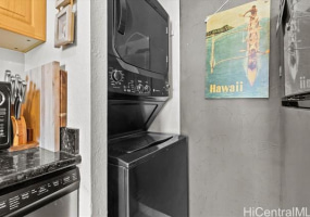 320 Liliuokalani Avenue,Honolulu,Hawaii,96815,2 Bedrooms Bedrooms,1 BathroomBathrooms,Condo/Townhouse,Liliuokalani,21,18179694