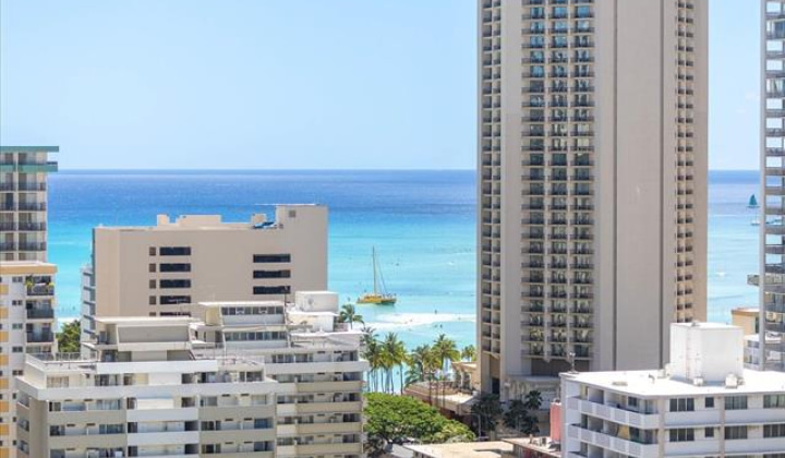 320 Liliuokalani Avenue,Honolulu,Hawaii,96815,2 Bedrooms Bedrooms,1 BathroomBathrooms,Condo/Townhouse,Liliuokalani,21,18179694