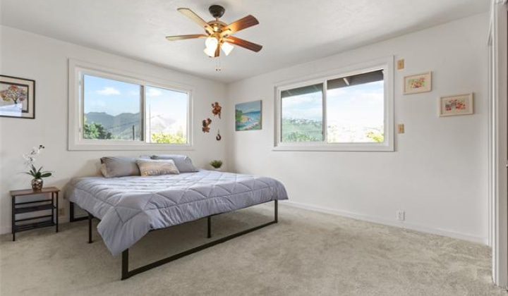 5225 Kalanianaole Highway,Honolulu,Hawaii,96821,3 Bedrooms Bedrooms,3 BathroomsBathrooms,Single family,Kalanianaole,18629762