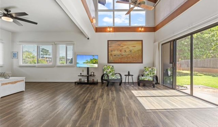 5225 Kalanianaole Highway,Honolulu,Hawaii,96821,3 Bedrooms Bedrooms,3 BathroomsBathrooms,Single family,Kalanianaole,18629762