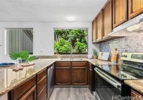 300 Kawaihae Street,Honolulu,Hawaii,96825,3 ベッドルーム ベッドルーム,2 バスルームバスルーム,コンド / タウンハウス,Kawaihae,2,18180046