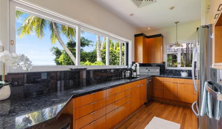 5543 Kalanianaole Highway,Honolulu,Hawaii,96821,3 Bedrooms Bedrooms,2 BathroomsBathrooms,Single family,Kalanianaole,19046208