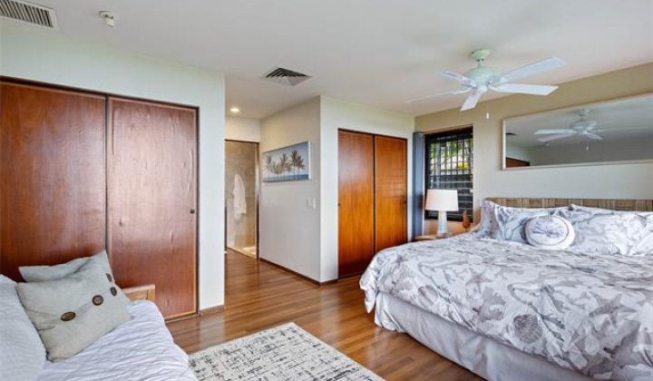 5543 Kalanianaole Highway,Honolulu,Hawaii,96821,3 Bedrooms Bedrooms,2 BathroomsBathrooms,Single family,Kalanianaole,19046208