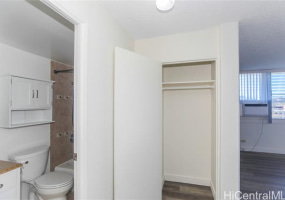 2977 Ala Ilima Street,Honolulu,Hawaii,96818,1 Bedroom Bedrooms,1 BathroomBathrooms,Condo/Townhouse,Ala Ilima,6,18629964