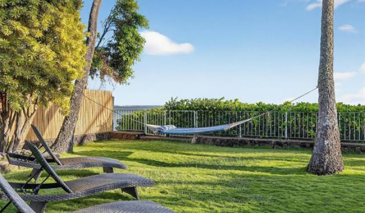 5543 Kalanianaole Highway,Honolulu,Hawaii,96821,3 Bedrooms Bedrooms,2 BathroomsBathrooms,Single family,Kalanianaole,19046208