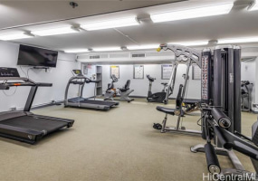 229 Paoakalani Avenue,Honolulu,Hawaii,96815,1 ベッドルーム ベッドルーム,1 バスルームバスルーム,コンド / タウンハウス,Paoakalani,18,18630115