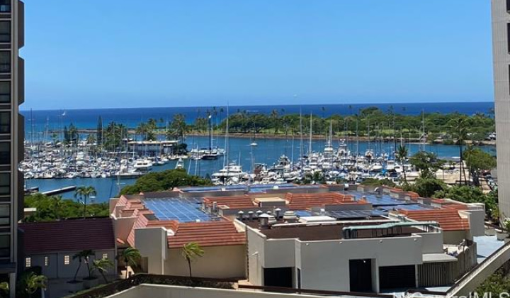 419 Atkinson Drive,Honolulu,Hawaii,96814,2 ベッドルーム ベッドルーム,1 バスルームバスルーム,コンド / タウンハウス,Atkinson,10,18180394
