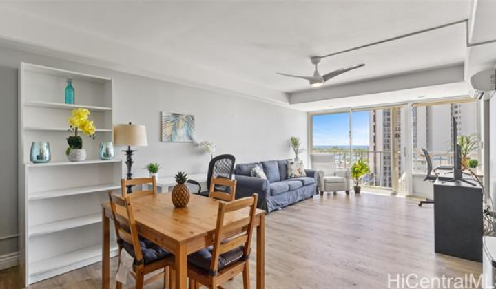 419 Atkinson Drive,Honolulu,Hawaii,96814,2 ベッドルーム ベッドルーム,1 バスルームバスルーム,コンド / タウンハウス,Atkinson,10,18180394