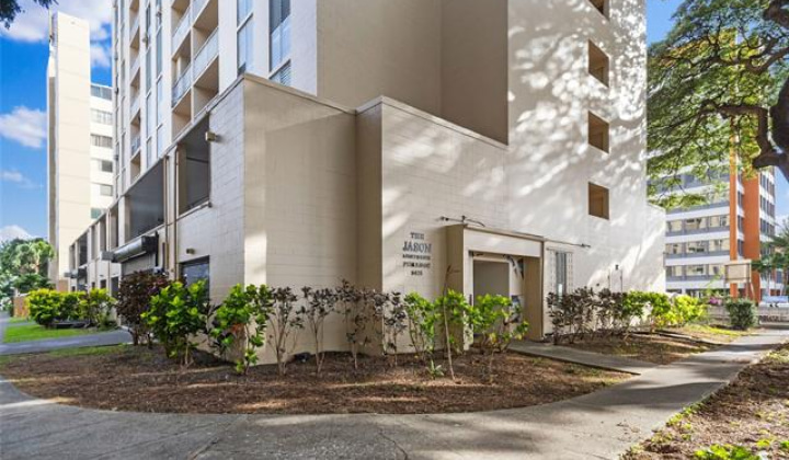 1415 Punahou Street,Honolulu,Hawaii,96822,2 ベッドルーム ベッドルーム,1 バスルームバスルーム,コンド / タウンハウス,Punahou,6,19346335