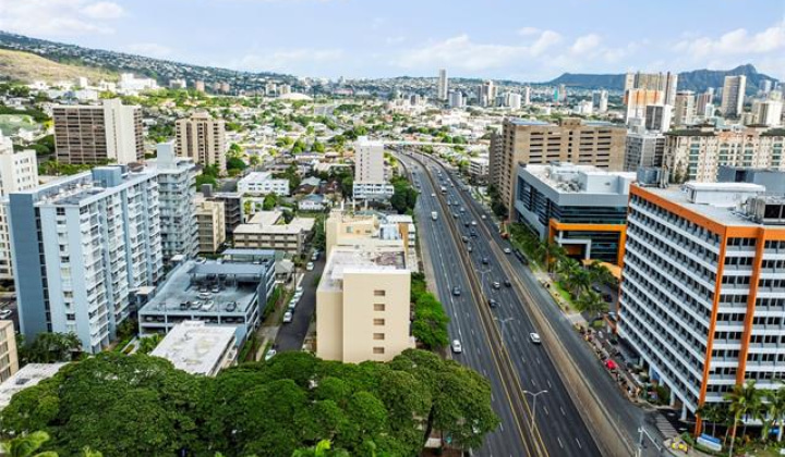 1415 Punahou Street,Honolulu,Hawaii,96822,2 ベッドルーム ベッドルーム,1 バスルームバスルーム,コンド / タウンハウス,Punahou,6,19346335