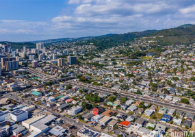 2110 Beretania Street,Honolulu,Hawaii,96826,6 Bedrooms Bedrooms,3 BathroomsBathrooms,Single family,Beretania,18180520
