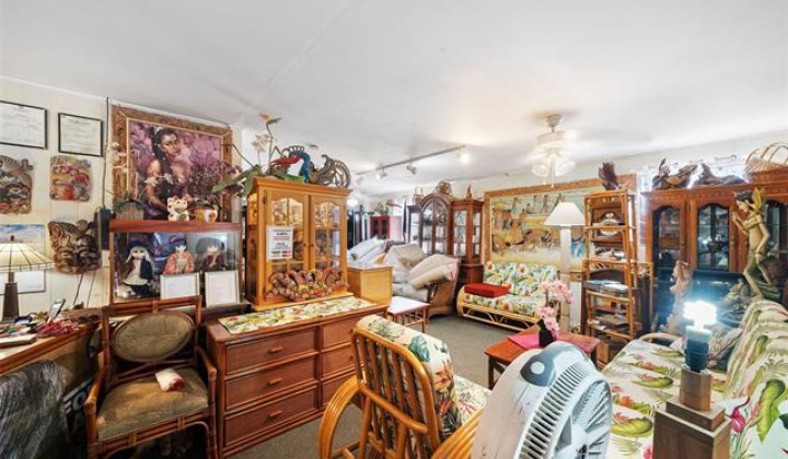 2110 Beretania Street,Honolulu,Hawaii,96826,6 Bedrooms Bedrooms,3 BathroomsBathrooms,Single family,Beretania,18180520