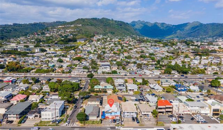 2110 Beretania Street,Honolulu,Hawaii,96826,6 Bedrooms Bedrooms,3 BathroomsBathrooms,Single family,Beretania,18180520