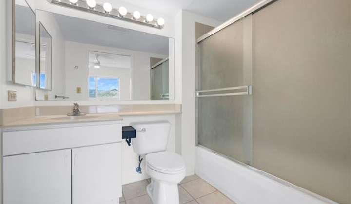 3054 Ala Poha Place,Honolulu,Hawaii,96818,3 Bedrooms Bedrooms,2 BathroomsBathrooms,Condo/Townhouse,Ala Poha,5,18180894