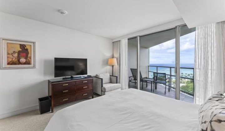 223 Saratoga Road,Honolulu,Hawaii,96815,1 Bedroom Bedrooms,1 BathroomBathrooms,Condo/Townhouse,Saratoga,19,18181838