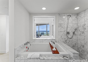 223 Saratoga Road,Honolulu,Hawaii,96815,1 Bedroom Bedrooms,1 BathroomBathrooms,Condo/Townhouse,Saratoga,19,18181838