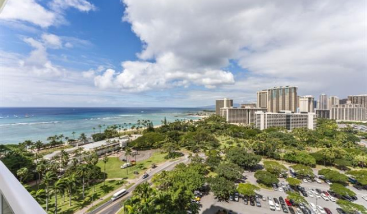 223 Saratoga Road,Honolulu,Hawaii,96815,1 Bedroom Bedrooms,1 BathroomBathrooms,Condo/Townhouse,Saratoga,19,18181838