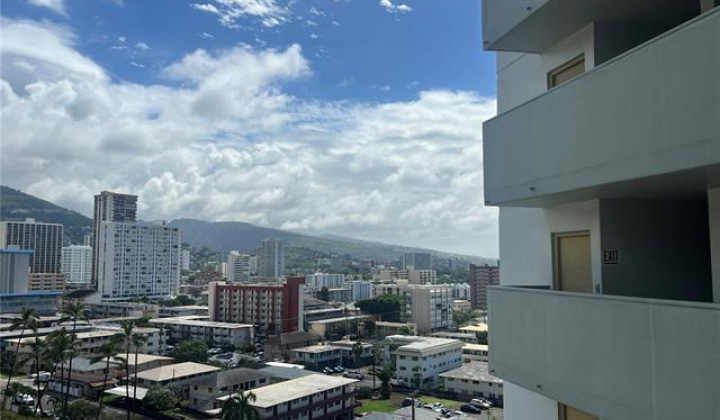 1400 Pensacola Street,Honolulu,Hawaii,96822,2 Bedrooms Bedrooms,2 BathroomsBathrooms,Condo/Townhouse,Pensacola,11,19347417