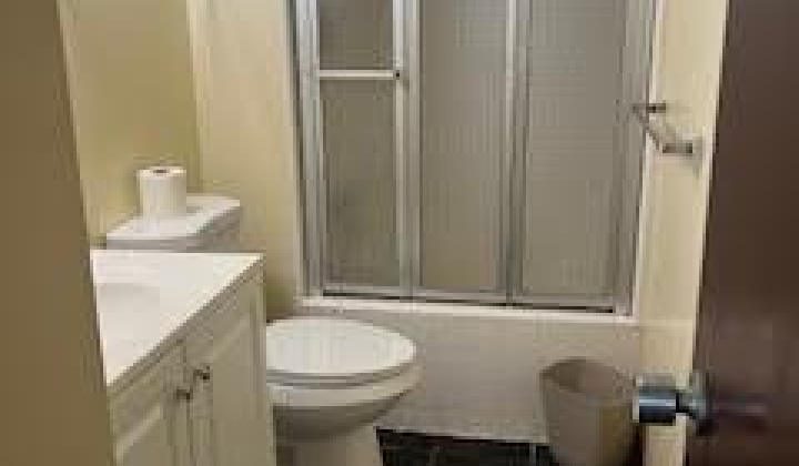1400 Pensacola Street,Honolulu,Hawaii,96822,2 Bedrooms Bedrooms,2 BathroomsBathrooms,Condo/Townhouse,Pensacola,11,19347417