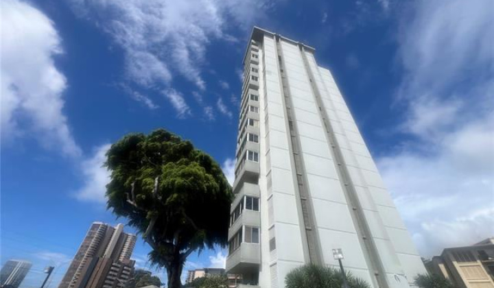 1400 Pensacola Street,Honolulu,Hawaii,96822,2 Bedrooms Bedrooms,2 BathroomsBathrooms,Condo/Townhouse,Pensacola,11,19347417