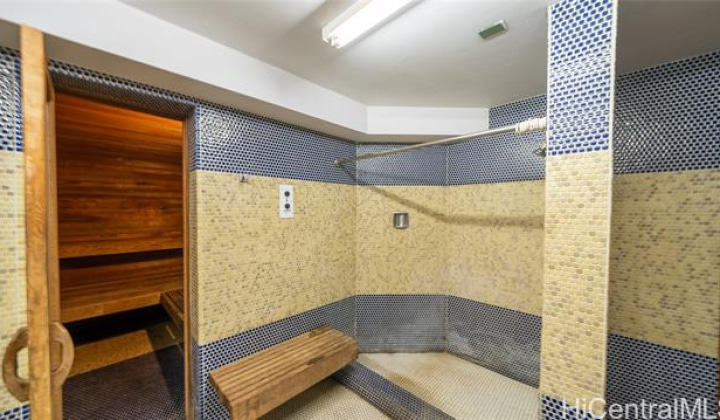1040 Lunalilo Street,Honolulu,Hawaii,96822,2 Bedrooms Bedrooms,2 BathroomsBathrooms,Condo/Townhouse,Lunalilo,7,19347831