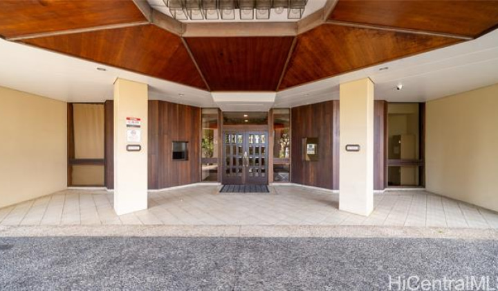 1040 Lunalilo Street,Honolulu,Hawaii,96822,2 Bedrooms Bedrooms,2 BathroomsBathrooms,Condo/Townhouse,Lunalilo,7,19347831