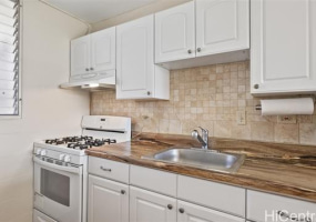 949 Ala Nanala Street,Honolulu,Hawaii,96818,2 Bedrooms Bedrooms,1 BathroomBathrooms,Condo/Townhouse,Ala Nanala,12,18181870