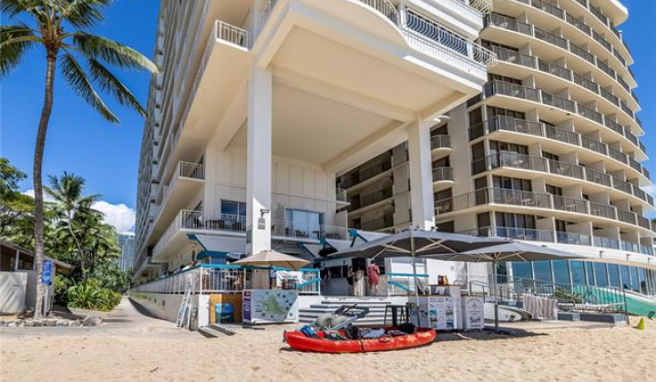 2161 Kalia Road,Honolulu,Hawaii,96815,1 Bedroom Bedrooms,1 BathroomBathrooms,Condo/Townhouse,Kalia,2,18632607
