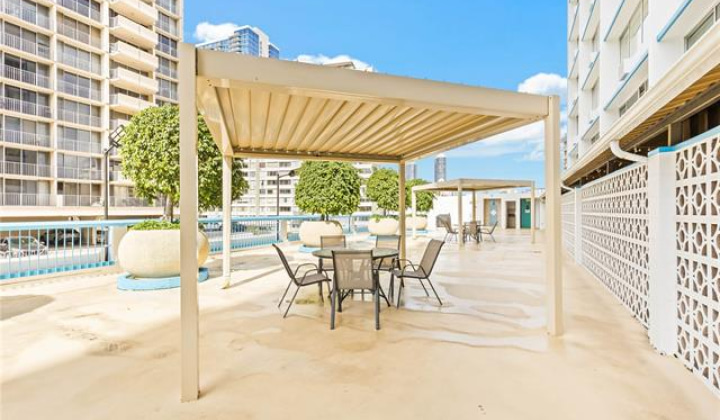 1560 Kanunu Street,Honolulu,Hawaii,96814,1 BathroomBathrooms,Condo/Townhouse,Kanunu,14,19348687