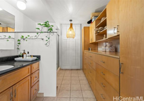 2895 Kalakaua Avenue,Honolulu,Hawaii,96815,1 Bedroom Bedrooms,1 BathroomBathrooms,Condo/Townhouse,Kalakaua,3,18184666