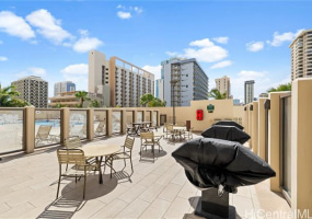 427 Launiu Street,Honolulu,Hawaii,96815,2 Bedrooms Bedrooms,2 BathroomsBathrooms,Condo/Townhouse,Launiu,6,17734131