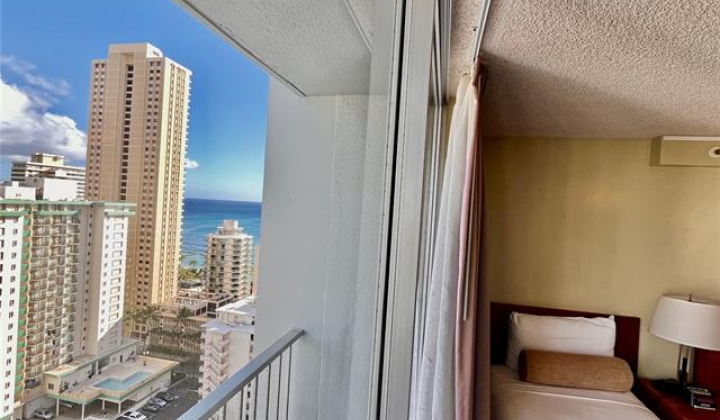 2427 Kuhio Avenue,Honolulu,Hawaii,96815,1 ベッドルーム ベッドルーム,1 バスルームバスルーム,コンド / タウンハウス,Kuhio,22,19353395