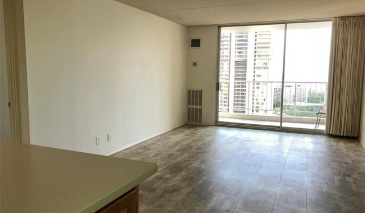 400 Hobron Lane,Honolulu,Hawaii,96815,1 ベッドルーム ベッドルーム,1 バスルームバスルーム,コンド / タウンハウス,Hobron,28,18185098