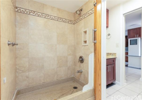 1624 Kanunu Street,Honolulu,Hawaii,96814,2 Bedrooms Bedrooms,1 BathroomBathrooms,Condo/Townhouse,Kanunu,7,18185522