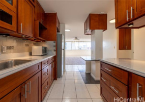 1624 Kanunu Street,Honolulu,Hawaii,96814,2 Bedrooms Bedrooms,1 BathroomBathrooms,Condo/Townhouse,Kanunu,7,18185522