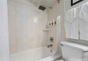 445 Seaside Avenue,Honolulu,Hawaii,96815,1 バスルームバスルーム,コンド / タウンハウス,Seaside,42,18186597