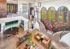 718 Puuikena Drive,Honolulu,Hawaii,96821,7 ベッドルーム ベッドルーム,6 バスルームバスルーム,一戸建て,Puuikena,18186822