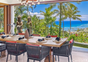 718 Puuikena Drive,Honolulu,Hawaii,96821,7 ベッドルーム ベッドルーム,6 バスルームバスルーム,一戸建て,Puuikena,18186822