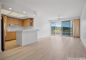 1 Keahole Place,Honolulu,Hawaii,96825,2 Bedrooms Bedrooms,2 BathroomsBathrooms,Condo/Townhouse,Keahole,1,18186984