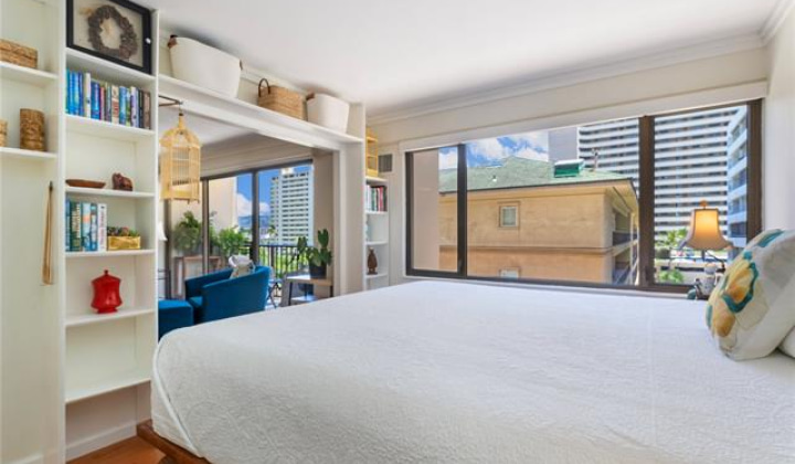 2140 Kuhio Avenue,Honolulu,Hawaii,96815,1 Bedroom Bedrooms,1 BathroomBathrooms,Condo/Townhouse,Kuhio,6,18188582