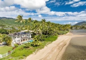 5641 Kalanianaole Highway,Honolulu,Hawaii,96821,5 Bedrooms Bedrooms,5 BathroomsBathrooms,Single family,Kalanianaole,17779802