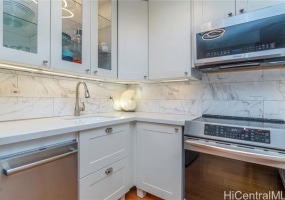 2140 Kuhio Avenue,Honolulu,Hawaii,96815,1 Bedroom Bedrooms,1 BathroomBathrooms,Condo/Townhouse,Kuhio,6,18188582