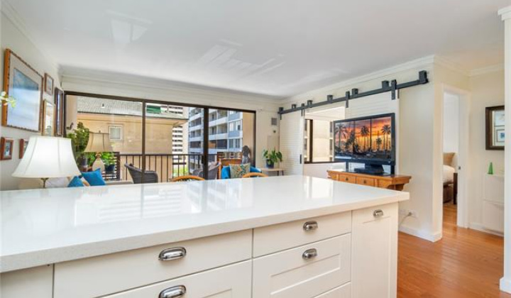 2140 Kuhio Avenue,Honolulu,Hawaii,96815,1 Bedroom Bedrooms,1 BathroomBathrooms,Condo/Townhouse,Kuhio,6,18188582