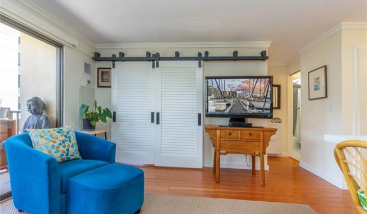 2140 Kuhio Avenue,Honolulu,Hawaii,96815,1 Bedroom Bedrooms,1 BathroomBathrooms,Condo/Townhouse,Kuhio,6,18188582
