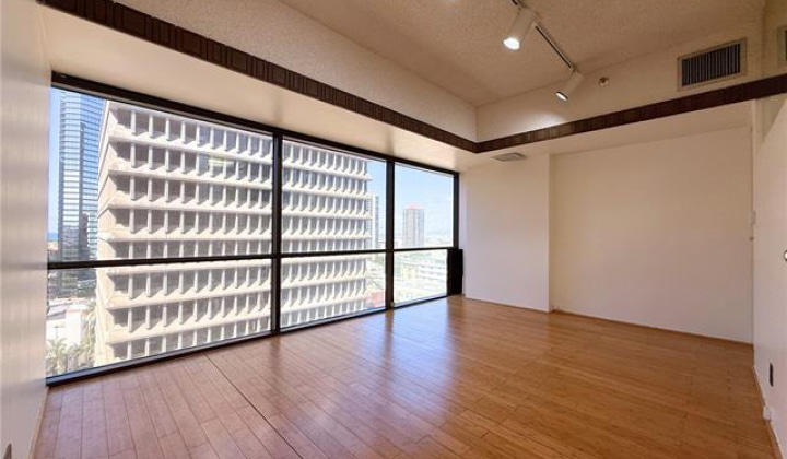 1188 Bishop Street,Honolulu,Hawaii,96813,1 ベッドルーム ベッドルーム,1 バスルームバスルーム,コンド / タウンハウス,Bishop,13,19357408