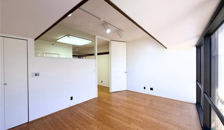 1188 Bishop Street,Honolulu,Hawaii,96813,1 ベッドルーム ベッドルーム,1 バスルームバスルーム,コンド / タウンハウス,Bishop,13,19357408